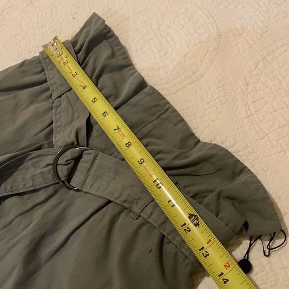 Bassike Canvas belted paper bag shorts. Size 00 - Picture 8 of 11